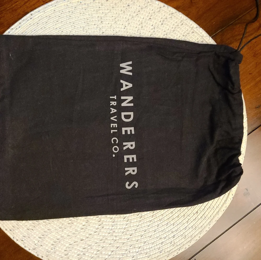 Wanderers Travel Co. Dust Bag - Picture 1 of 3
